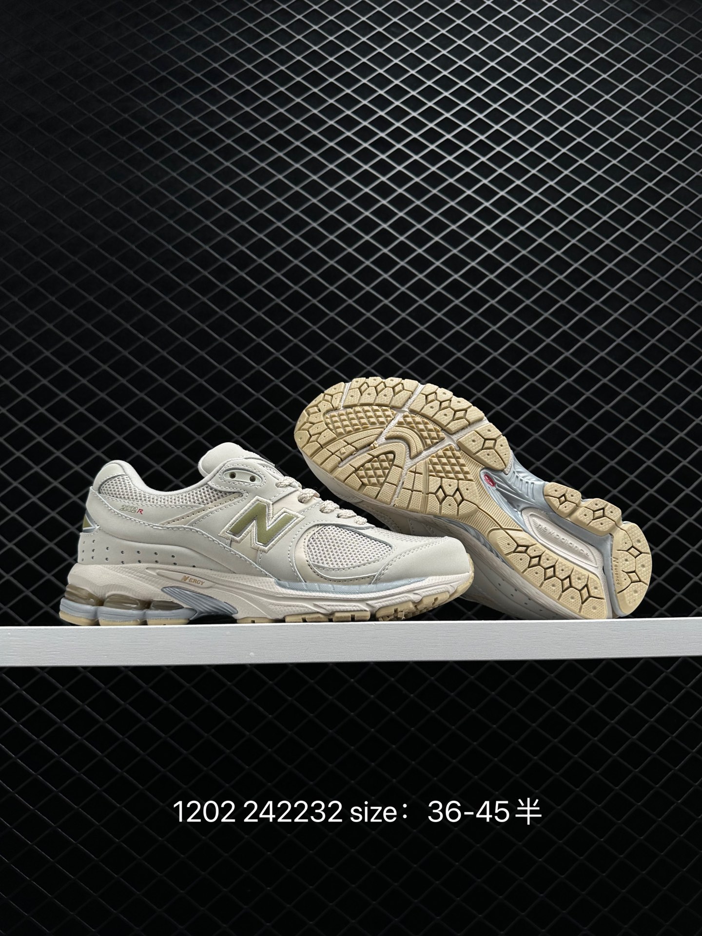 New Balance   ML2002RBA